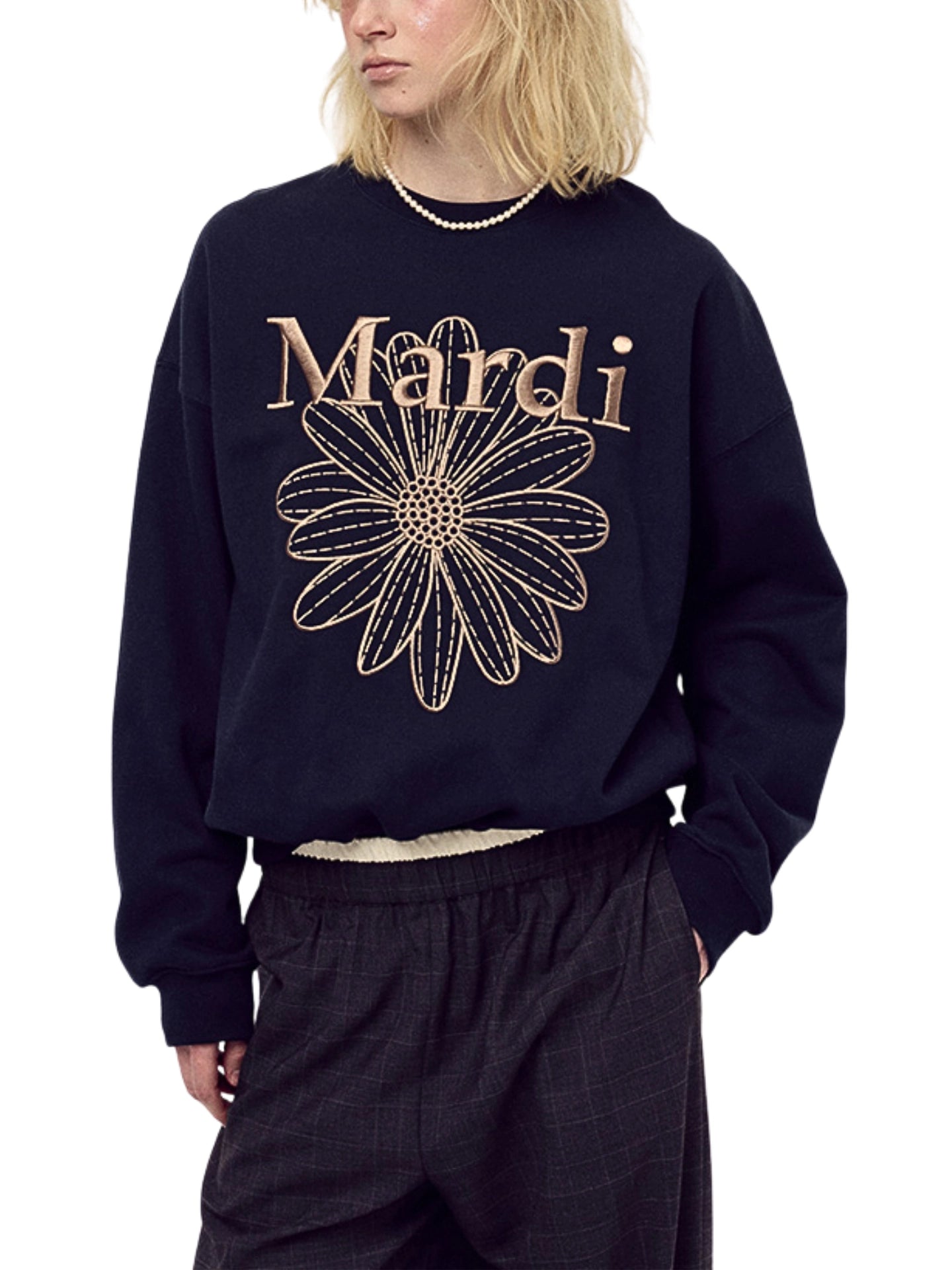 on-model-Mardi-Mercredi-Sweatshirt-Flowermardi-Needlework-Navy-Taupe