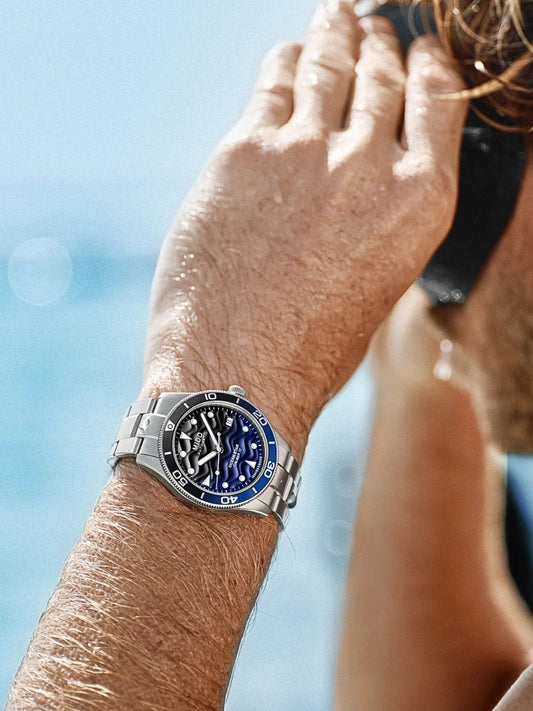 on-model-Mido-Ocean-Star-39-Automatic-Batman-Bezel-Watch