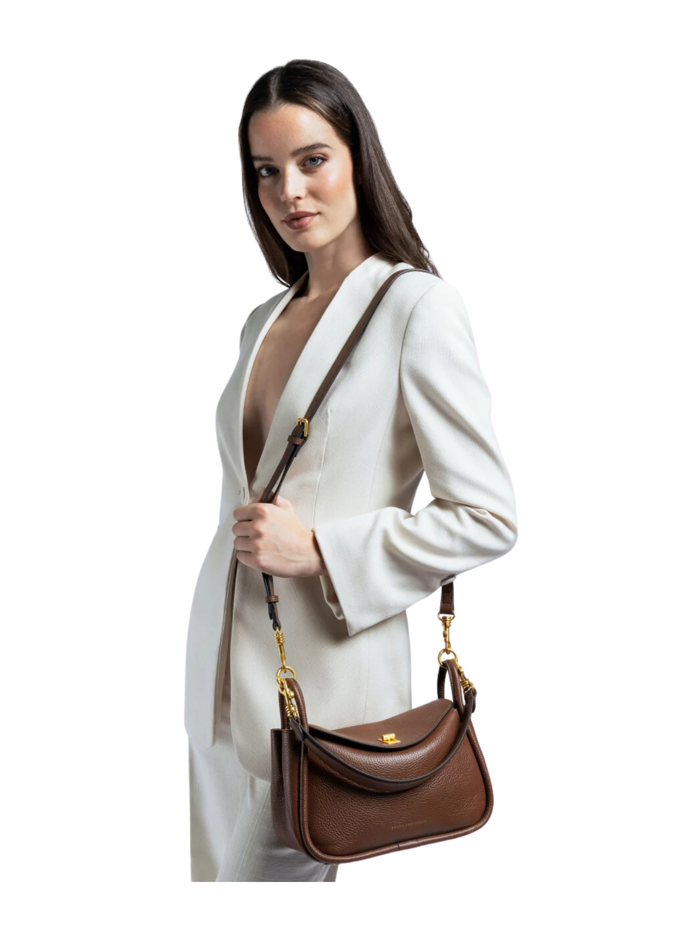 on-model-Smaak-Amsterdam-Cliff-Ladies-Bag-Camel