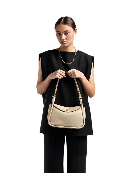on-model-Smaak-Amsterdam-Cliff-Ladies-Bag-Limestone