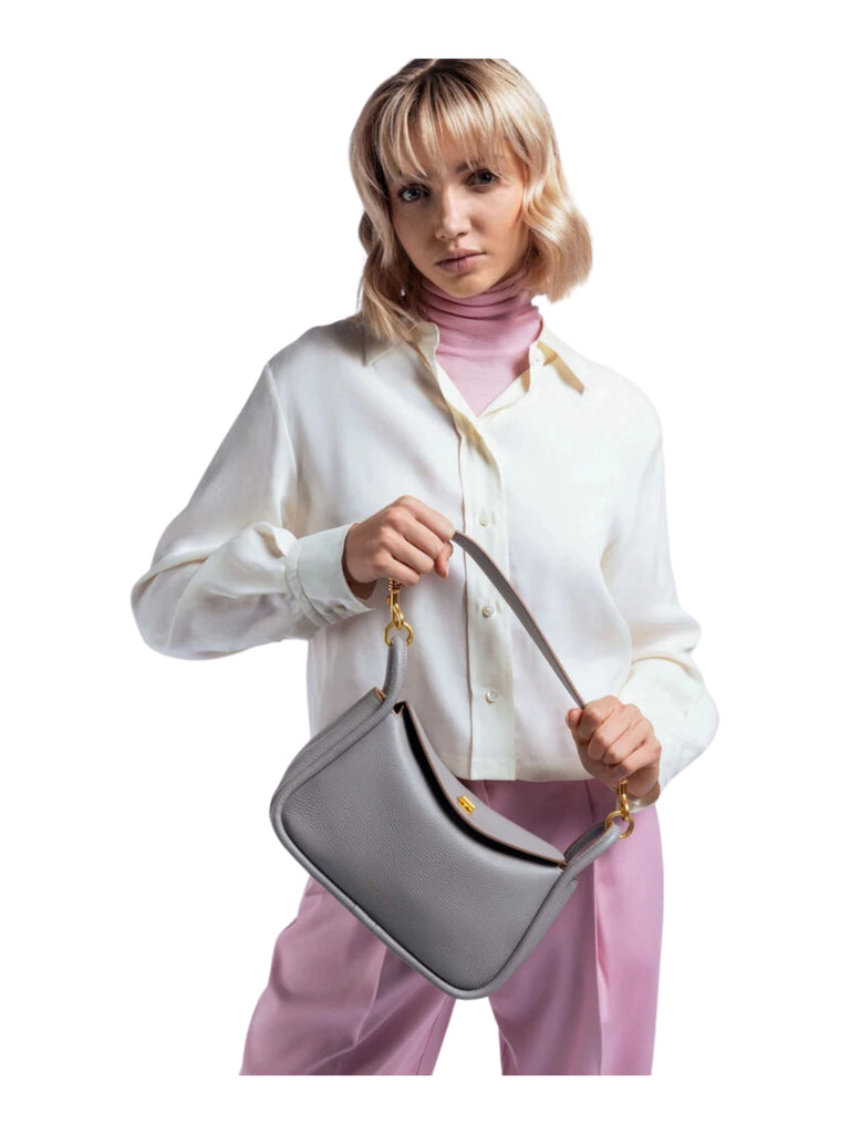 on-model-Smaak-Amsterdam-Cliff-Ladies-Bag-Taupe