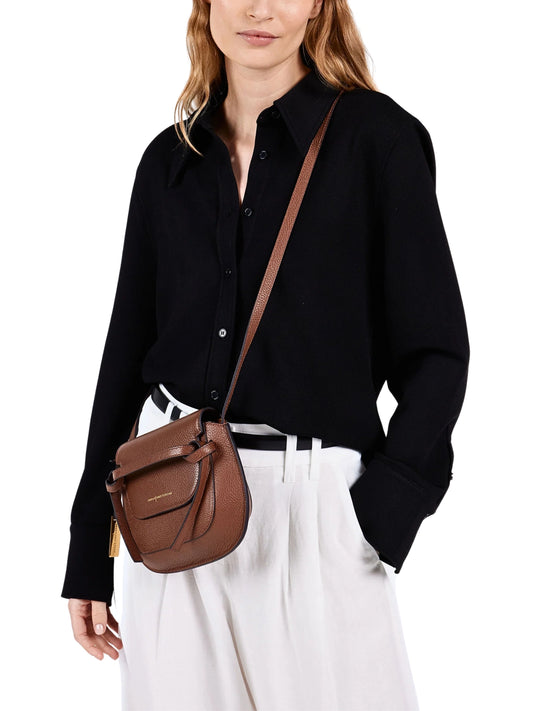 on-model-Smaak-Amsterdam-Clint-Bag-Camel