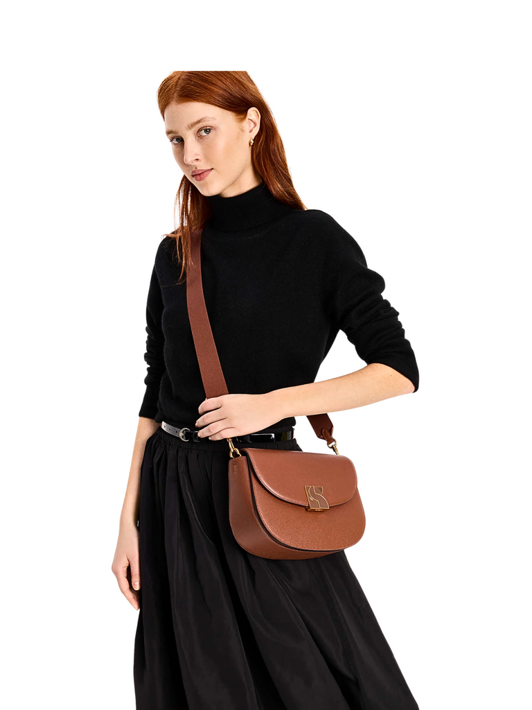 on-model-crossbody-Kate-Spade-Dakota-Medium-Saddle-Bag-Desert