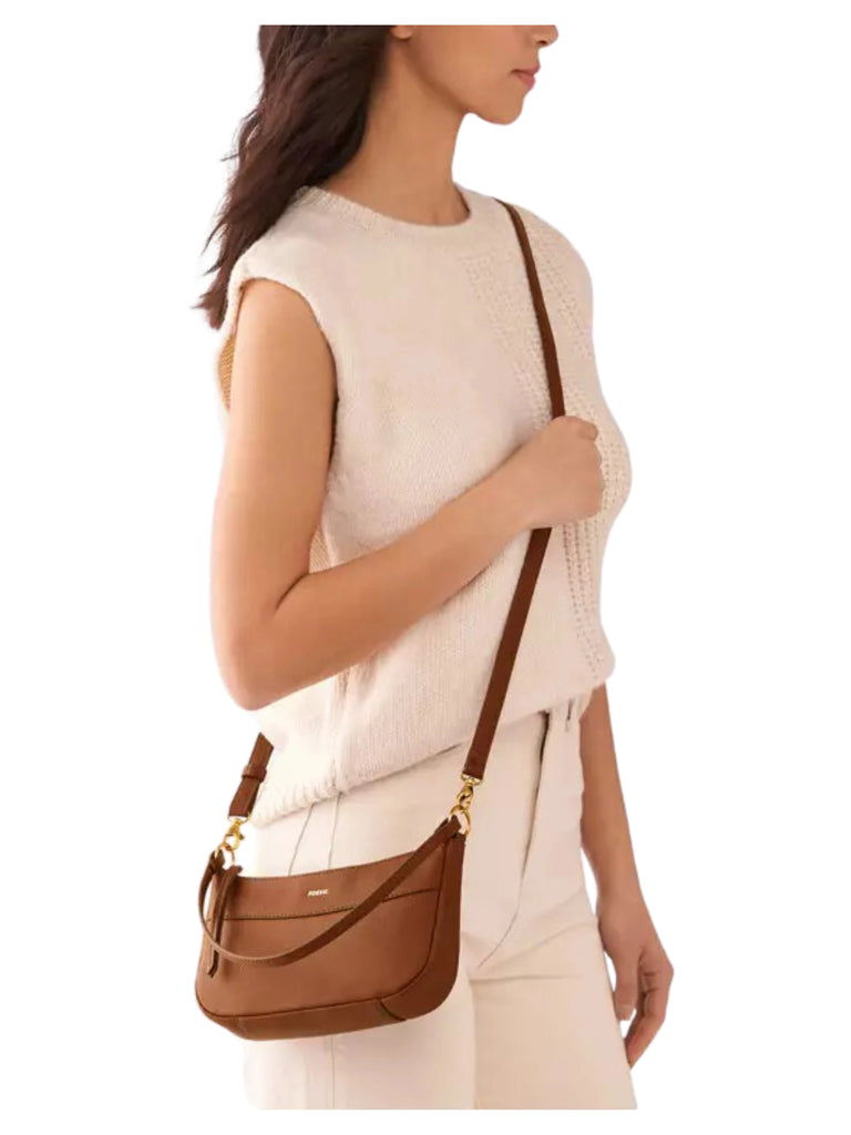 on-model1-Fossil-Skylar-Leather-Baguette-Brown