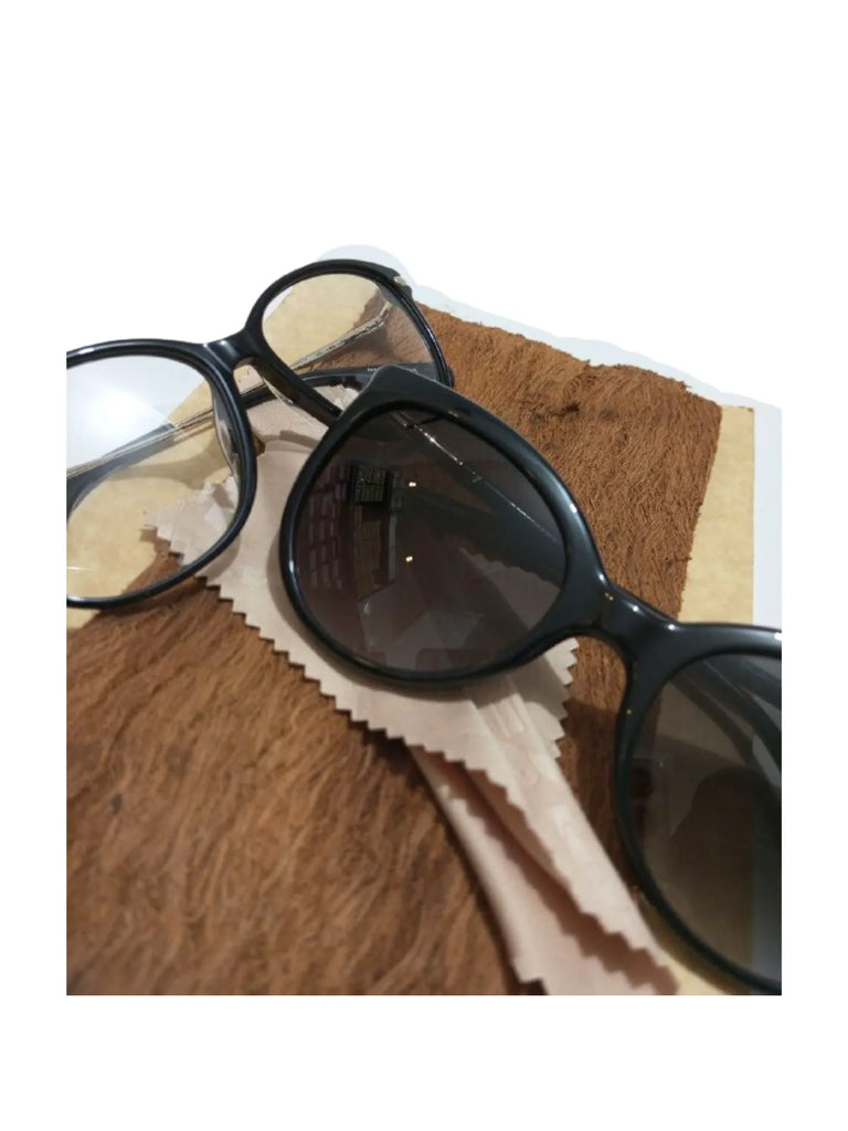 on-model1-Longchamp-Women_s-Eyeglasses-BlackWEB