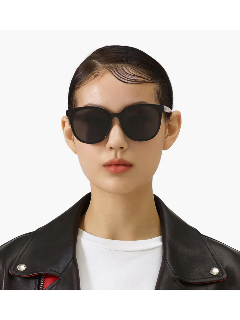 on-model2-MCM-Sunnie-Sunglasses-Black-Cognac_Balilene_