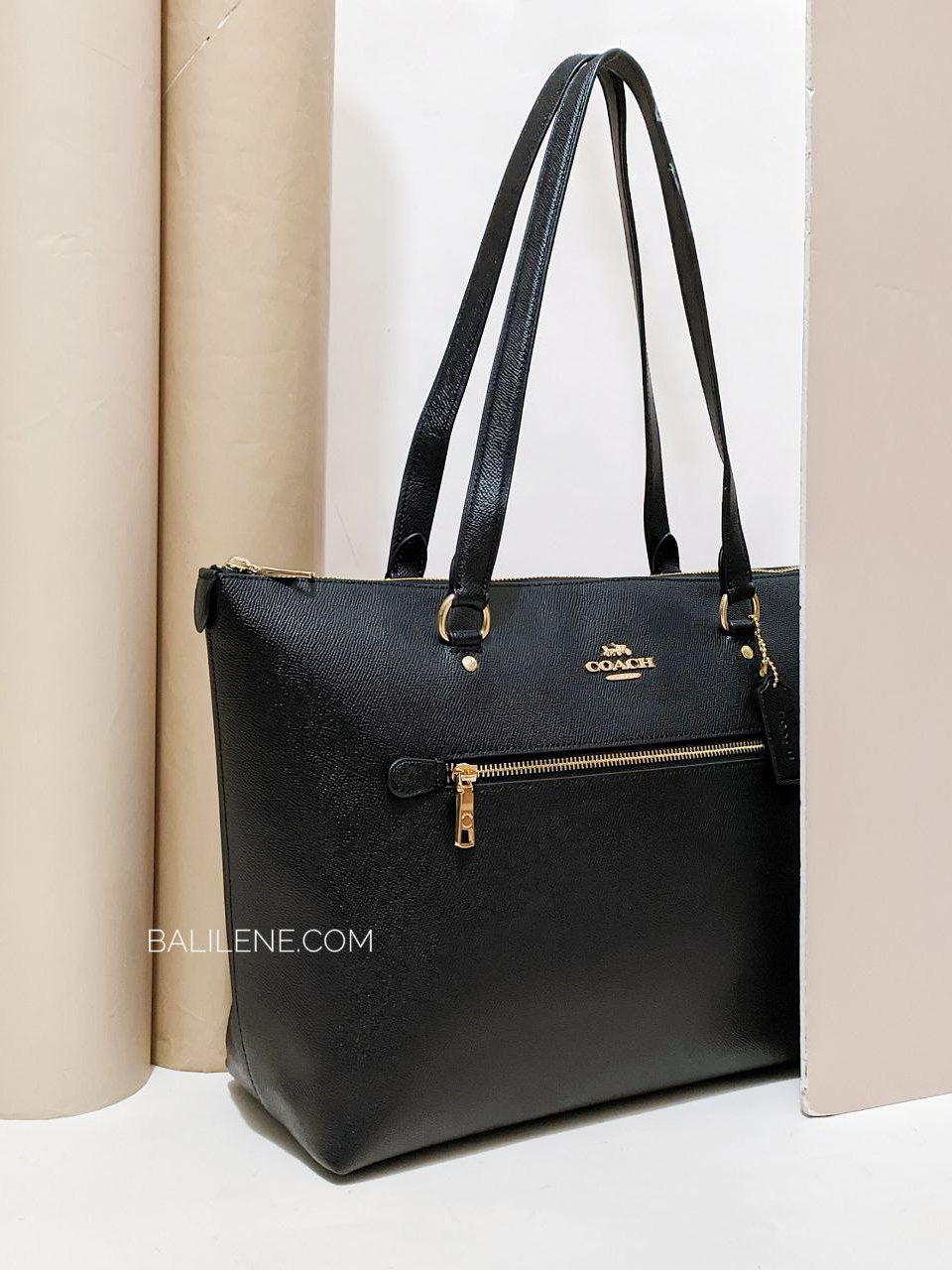 on-produk-Coach-Gallery-Tote-Black
