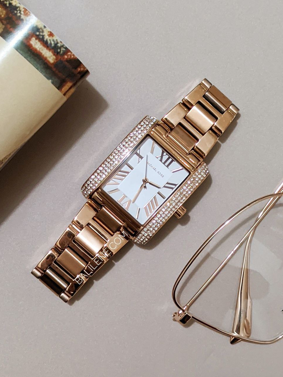 on-produk-Michael-Kors-Emery-Three-Hand-RoseGold-Tone-Stainless-Steel-Watch