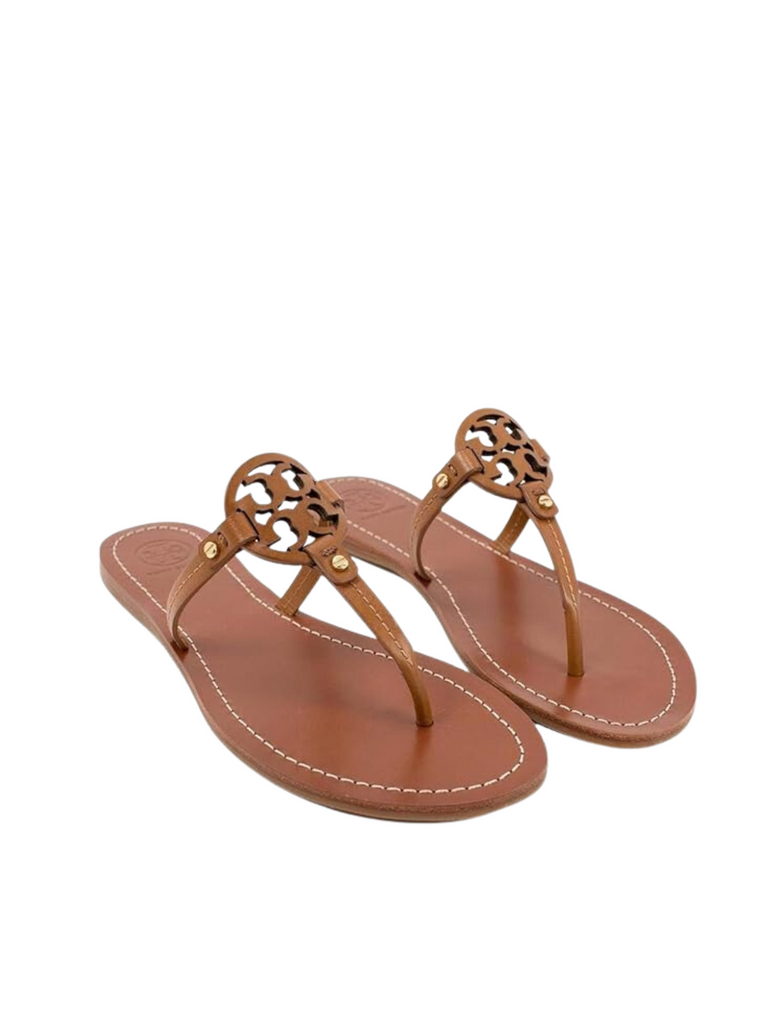 on-produk-Tory-Burch-Veg-Leather-Mini-Miller-Flat-Thong-Royal-Tan-Sandals