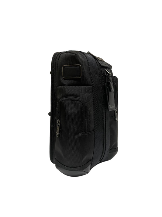 samping-Tumi-Higgins-Sling-Bag-Black