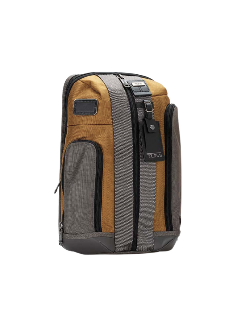tampak-samping-Tumi-Men-Higgins-Sling-Pack-Golden-Brown
