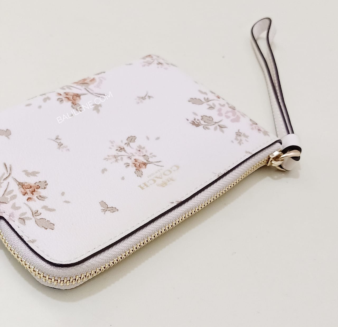 Coach 91781 Rose Bouqt Corner Zip Chalk Multi