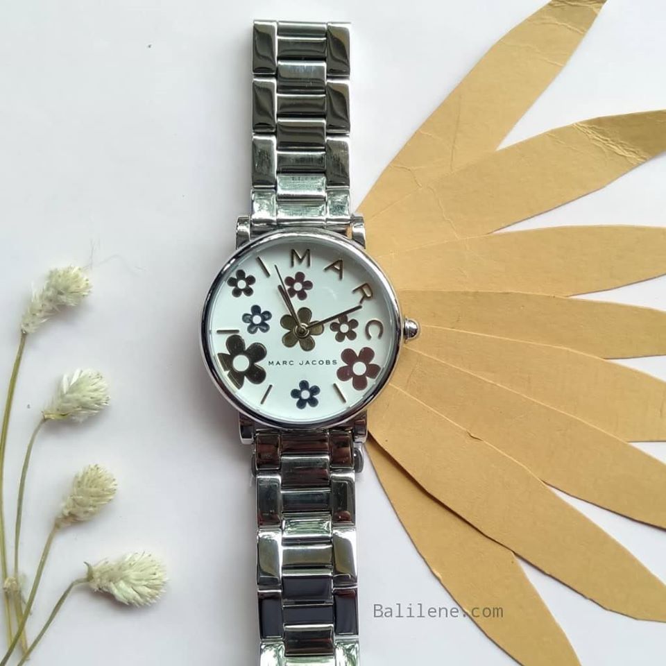 Marc Jacobs MJ3579 Classic Silver-Tone Stainless Steel Watch