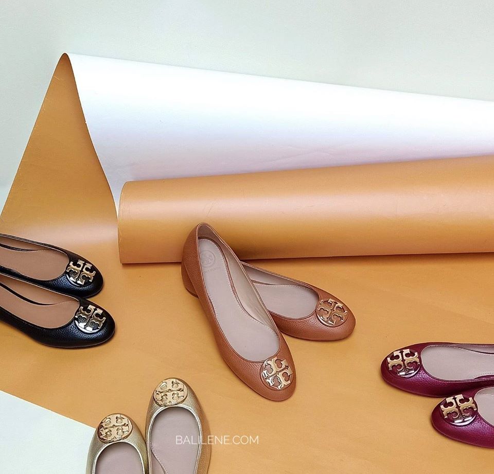 Tory Burch 43394 Claire Ballet Tumbled Leather Flats Red Agate (Size 6)