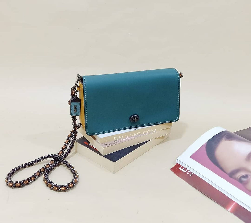 Coach F56263 Dinky Dark Turquoise Light Saddle – Balilene
