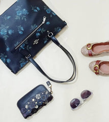 Coach 22935 Small Tea Rose Wristlet Black Clutch Bag