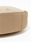 Aigner-132136-00-0724-Ivy-Crossbody-Bag-Small-Beige-Balilene-detail-bawah