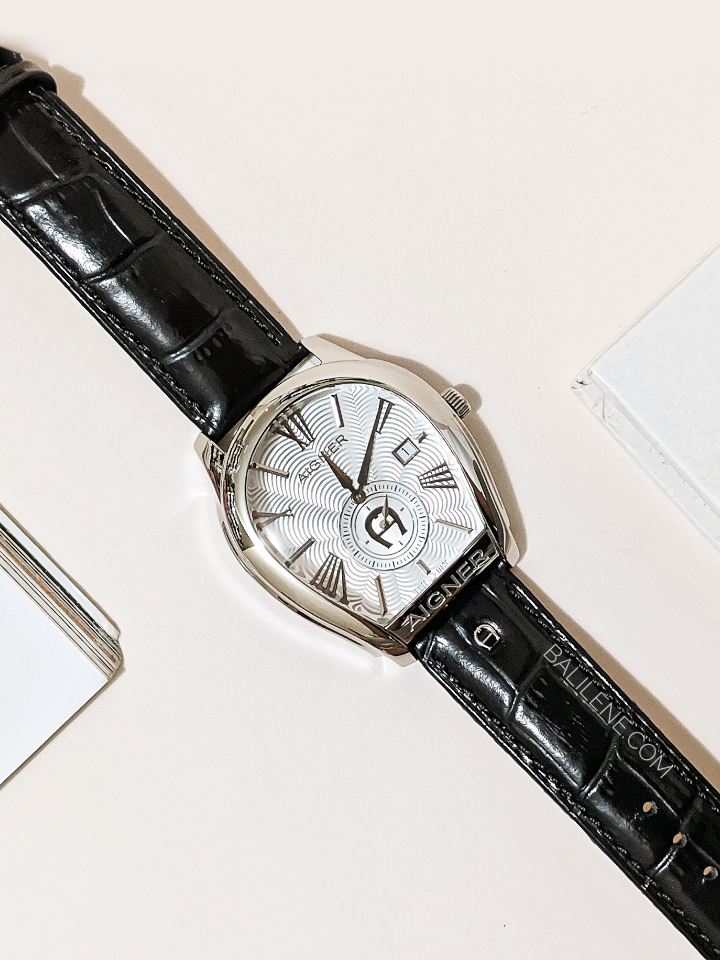 Aigner Milano A131101 White Dial Leather Strap Watch