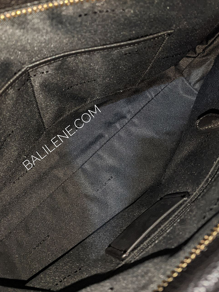 Coach-34312-Scout-Hobo-Bag-Black-Balilene-detail-dalam