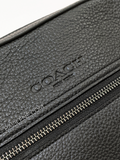    Coach-4011-Houston-Flight-Bag-Gunmetal-Black-Balilene-detail-logo