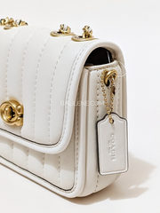 Coach-4870-Madison-Shoulder-Bag-16-With-Quilting-Chalk-Balilene-detail-samping