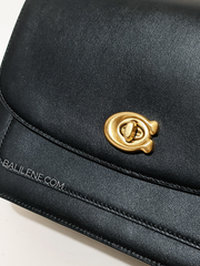     Coach-5211-Madison-Shoulder-Bag-Black-Balilene-detail-lock