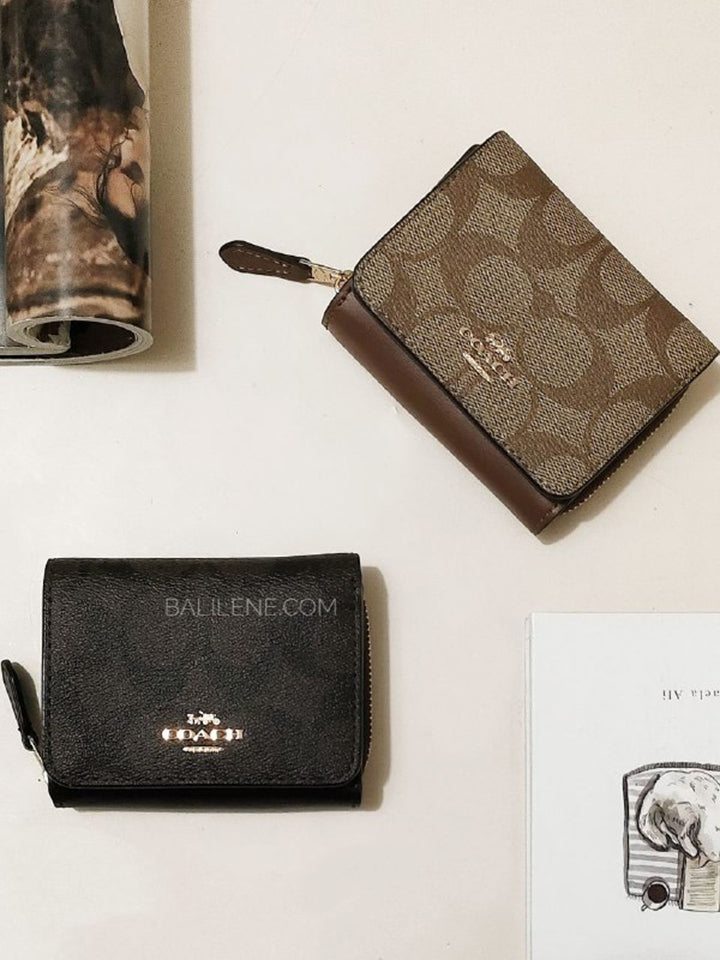 Coach 7331 Small Trifold Wallet In Signature Canvas Khaki Saddle