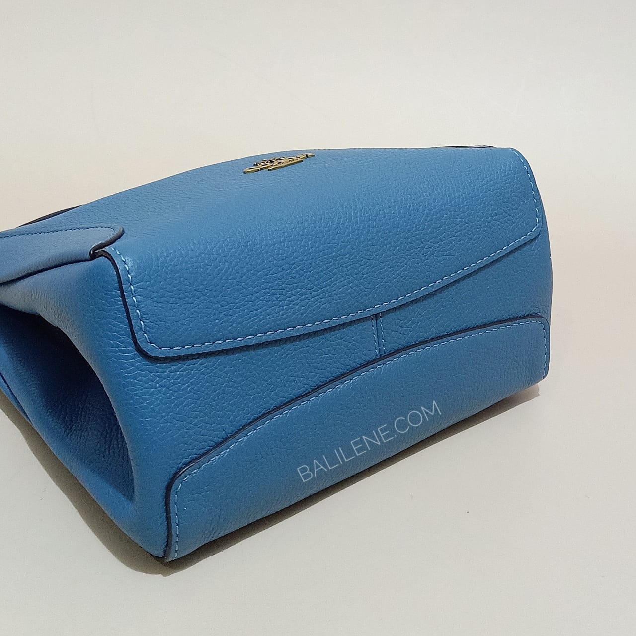 Coach-78800-Hadley-21-Pabbled-Leather-Lake-bawah