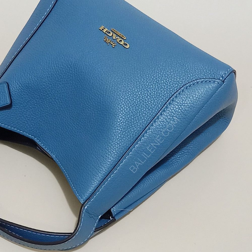 Coach-78800-Hadley-21-Pabbled-Leather-Lake-detail