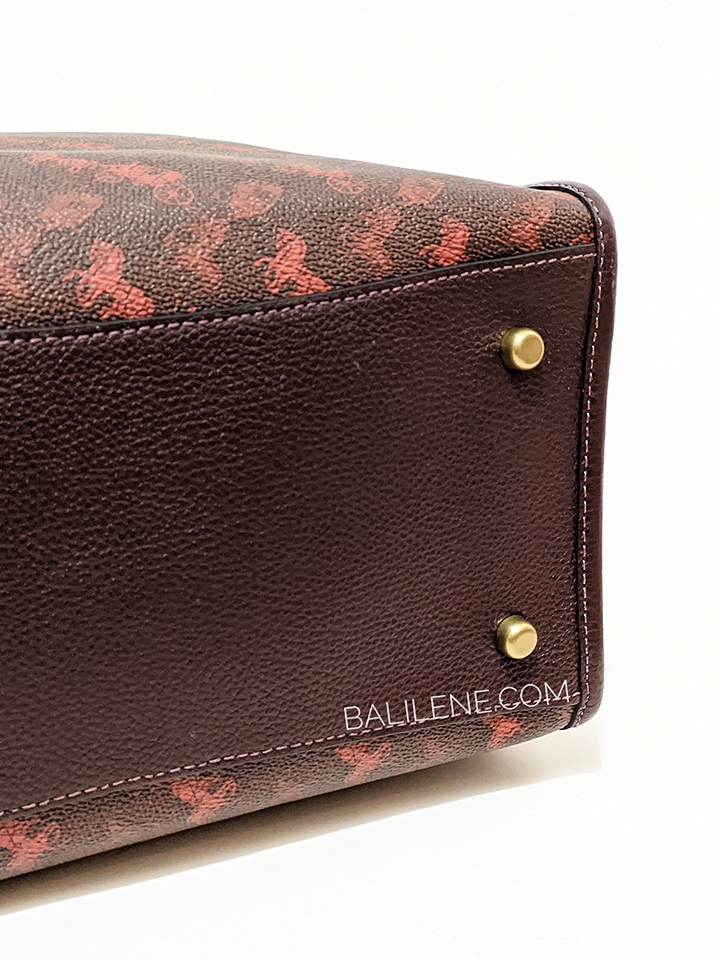 Coach-89143-Field-Tote-With-Horse-And-Carriage-Print-Oxblood-Cranberry-Balilene-detail-bawah