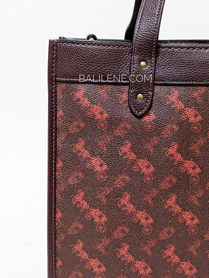 Coach-89143-Field-Tote-With-Horse-And-Carriage-Print-Oxblood-Cranberry-Balilene-detail-belakang