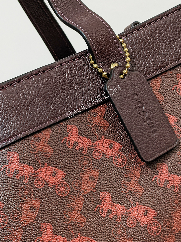    Coach-89143-Field-Tote-With-Horse-And-Carriage-Print-Oxblood-Cranberry-Balilene-detail-tag