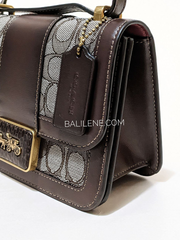    Coach-Alie-Shoulder-Bag-18-In-Signature-Jacquard-With-Snakeskin-Detail-Oak-Maple-Balilene-detail-samping