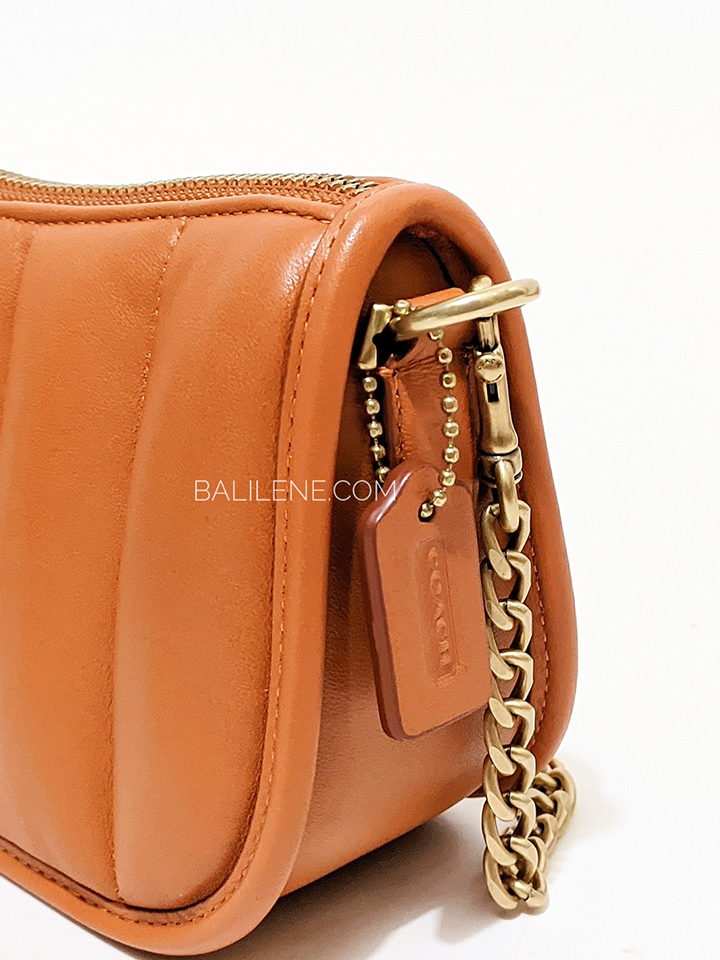 Coach-C3490-Swinger-20-With-Quilting-Canyon-Balilene-detail-samping1