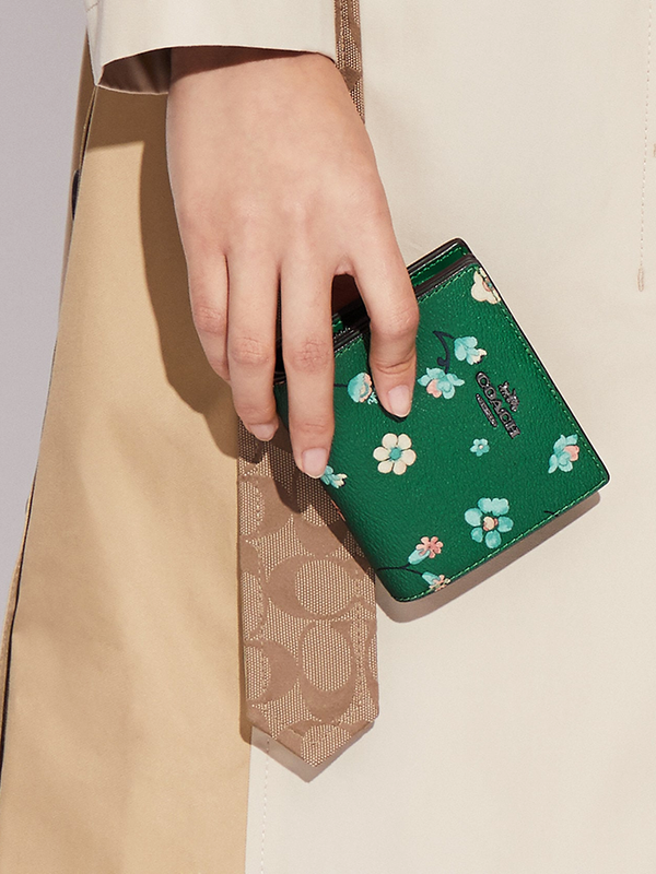Coach Snap Wallet With Mystical Floral Print Green Multi Balilene