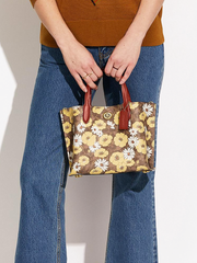    Coach-C9721-Willow-Tote-24-In-Signature-Canvas-With-Floral-Print-Balilene-onmodel
