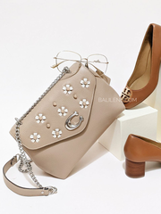    Coach-CA146-Tammie-Shoulder-Bag-With-Floral-Whipstitch-Taupe-Multi-Balilene-detail-depan2