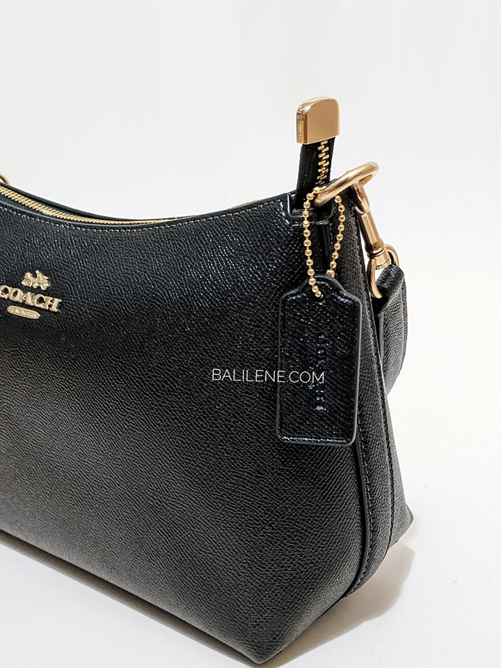 It 2025 shoulder bag