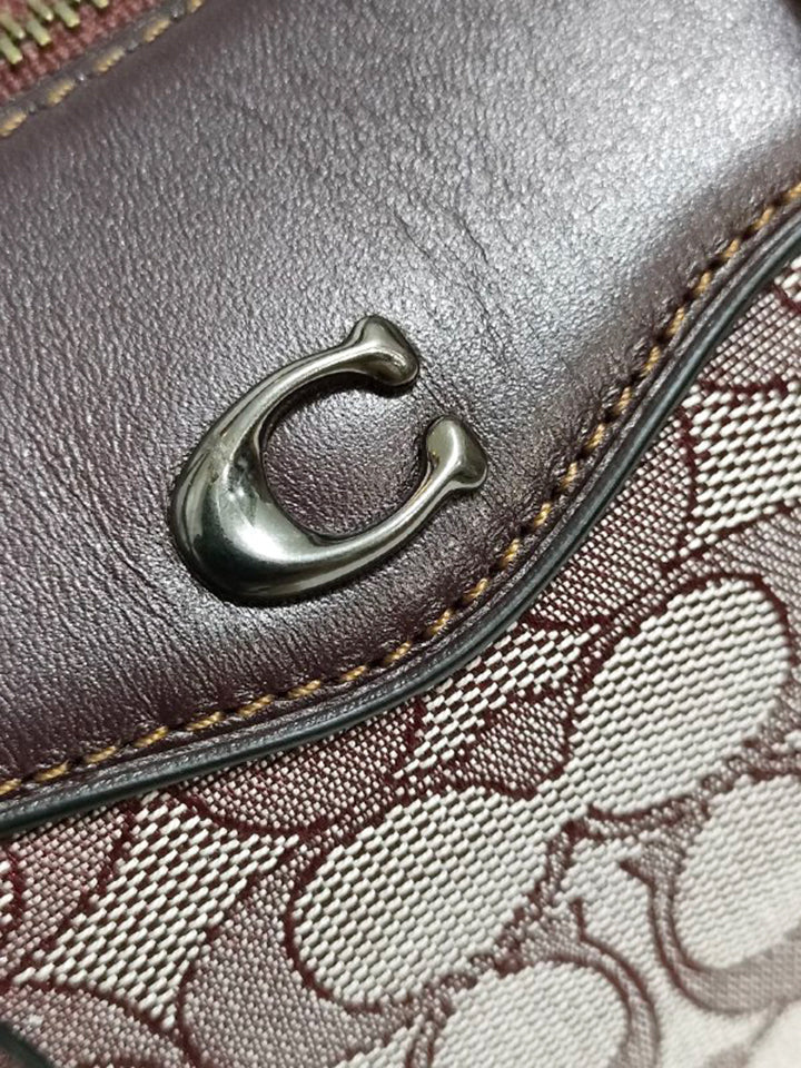 Coach F38112 Ivie Bennet Signature Raspberry
