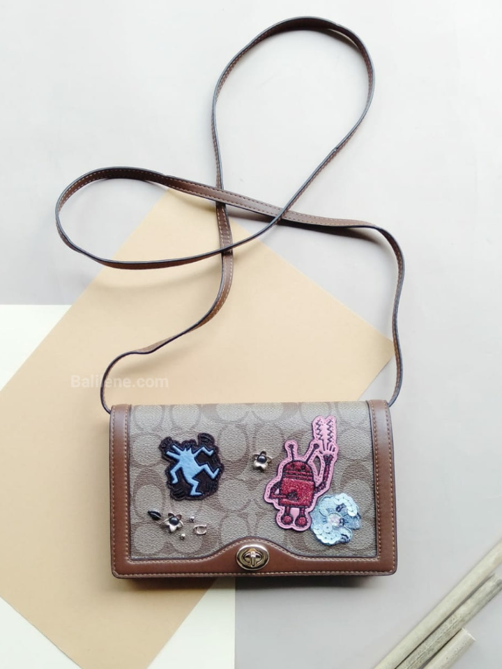    Coach-F5564-Keith-Haring-Hayden-Foldover-Crossbody-Clutch-In-Signature-Canvas-With-Patches-Multi-Balilene-detail