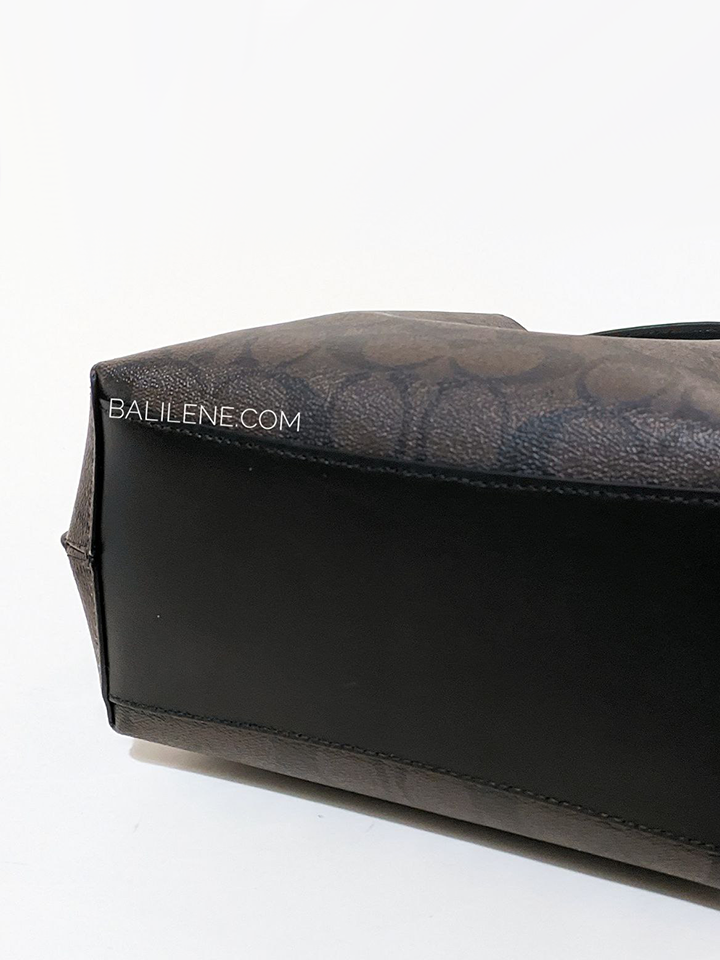 Coach-Mollie-Bucket-Bag-22-In-Signature-Canvas-Brown-Black-Balilene-detail-bawah