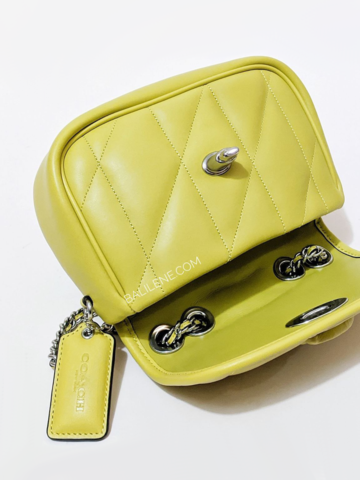 Coach-Pillow-Madison-Shoulder-Bag-18-With-Quilting-Keylime-Balilene-detail-penutup