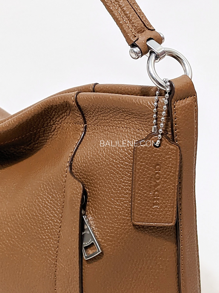 Coach-Scout-Hobo-Bag-Saddle-Balilene-detail-samping