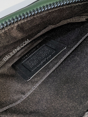 Coach-Westway-Belt-Bag-In-Colorblock-Signature-Canvas-With-Coach-Patch-Charcoal-Amazon-Green-Balilene-detail-dalam
