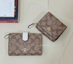 Coach F41302 Small Wallet Trifold Khaki Chalk