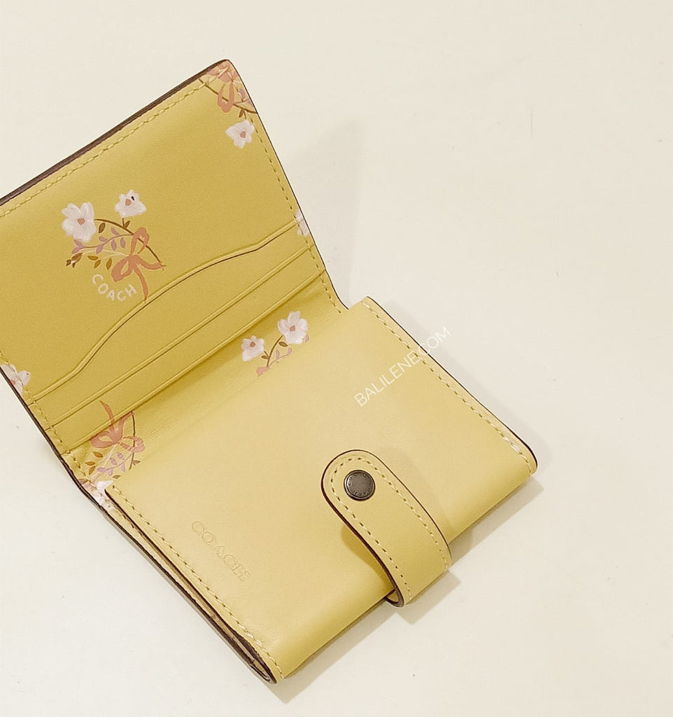 Coach F27100 Small Wallet Trifold Sunflower