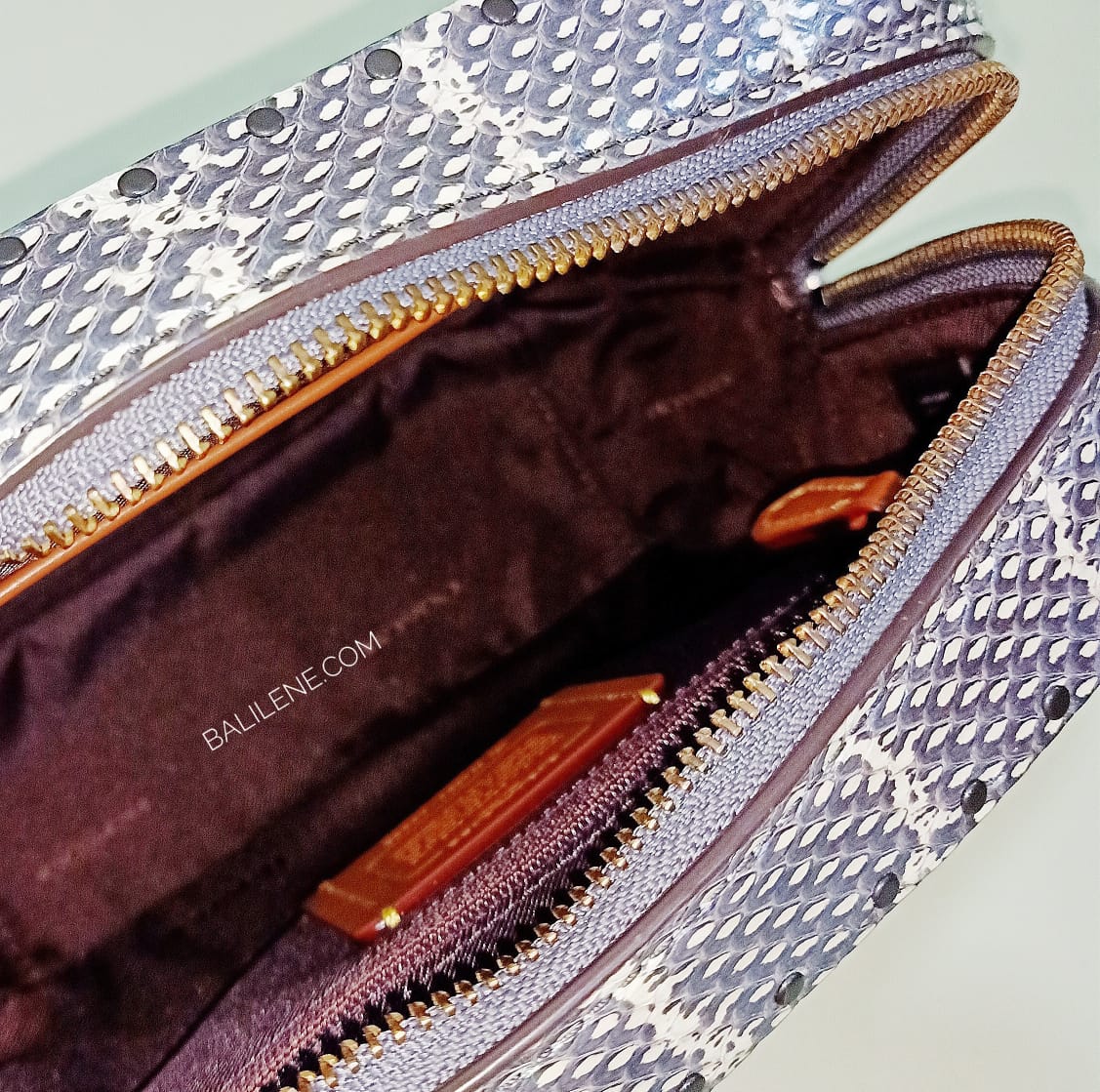 Coach F39684 Camera Bag Signature Rivets Tan Platinum