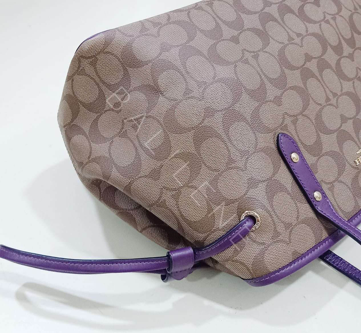 Coach F57842 Drawstring Signature Khaki Blackberry