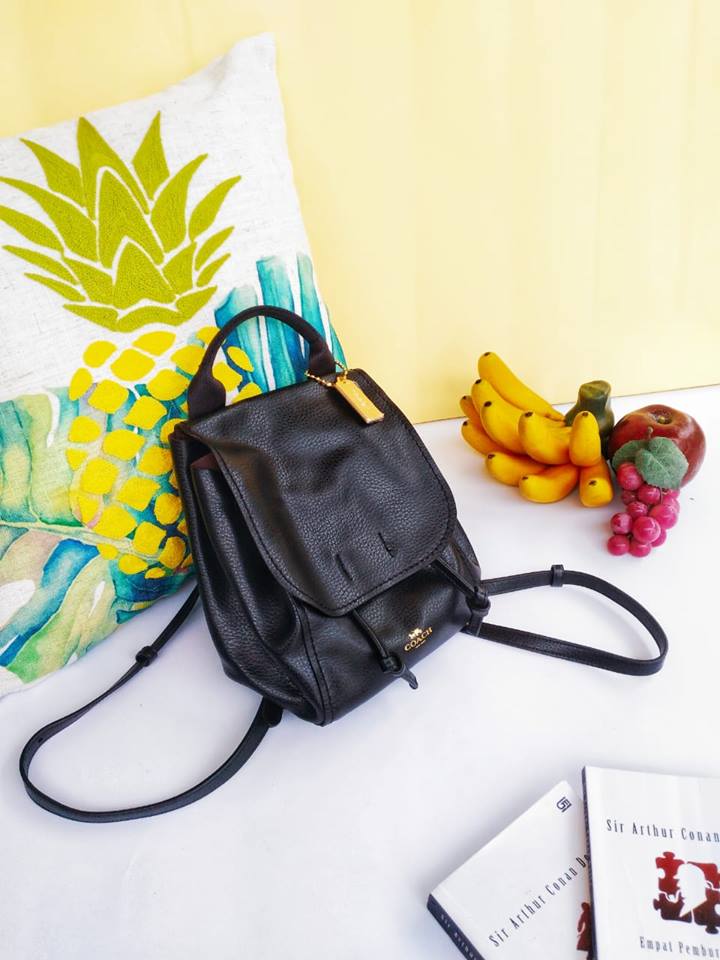 coach derby backpack with stripe webbing Tas Coach F59819 Derby Black Leather Backpack – Balilene