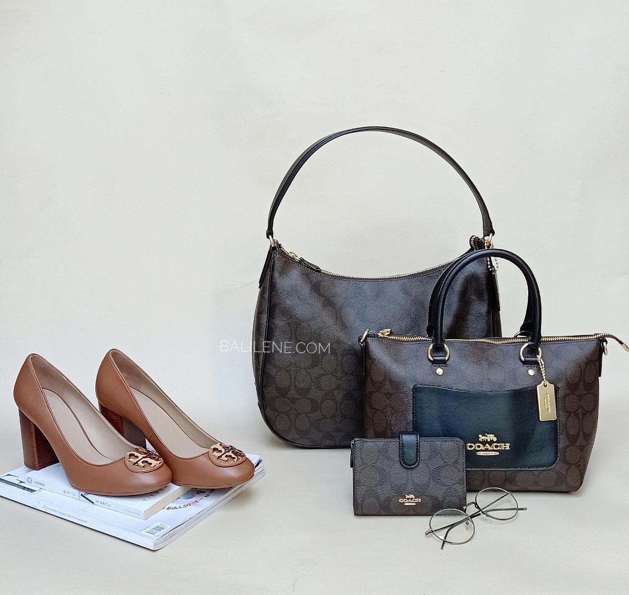 Coach  F29209 Signature Zip Shoulder Bag Brown Black